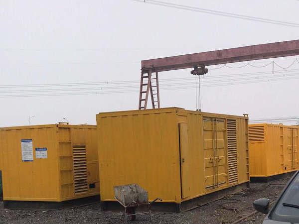 沙湾100kw柴油发电机组每小时油耗？